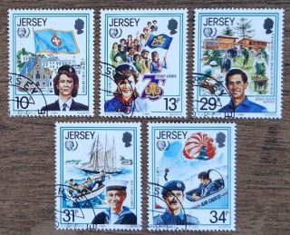 Jersey raz. 350/4 Mezinárodní rok mládeže r.1985